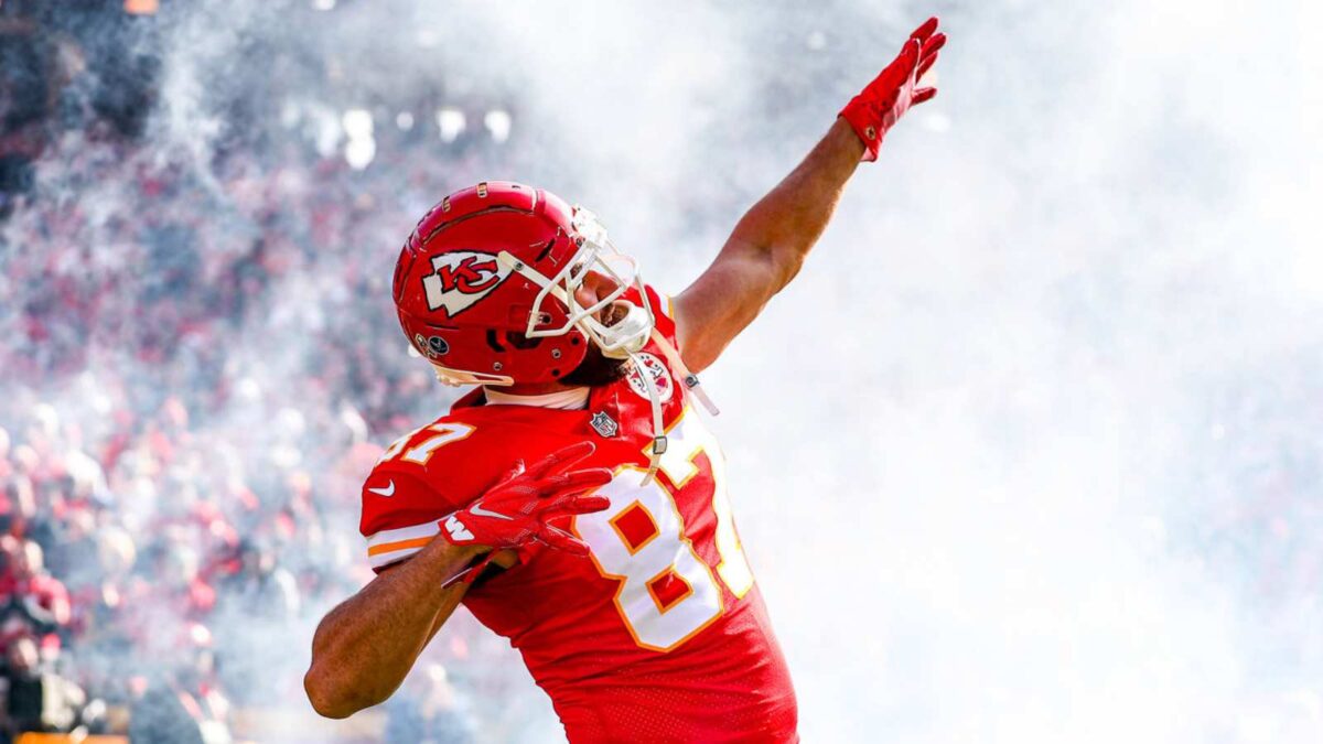 Travis Kelce's signature Touchdown celebration