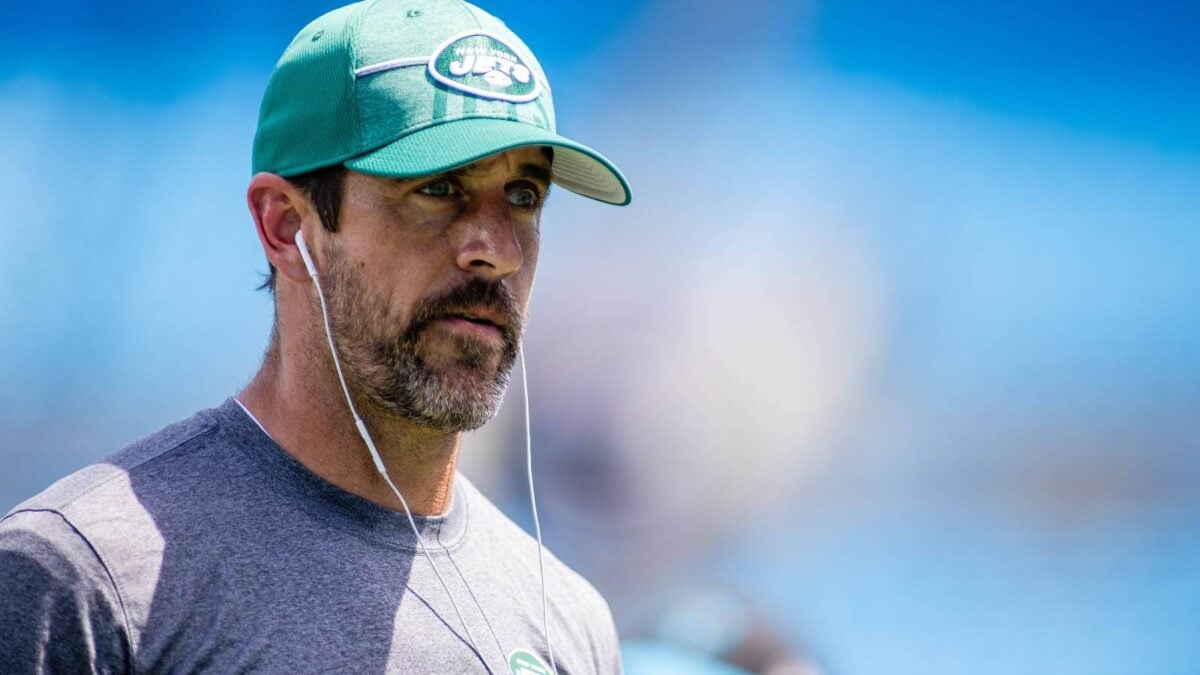 Aaron Rodgers has scary incident during New York Jets training camp