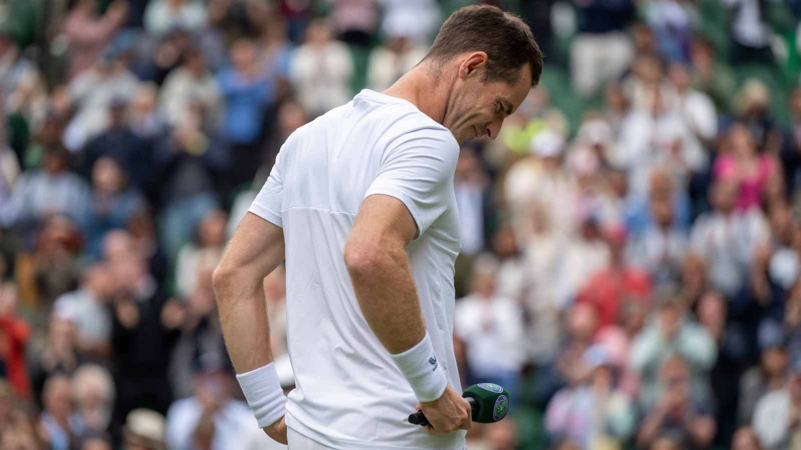 WATCH: Andy Murray writes an emotional note to himself before his first ever Wimbledon appearance