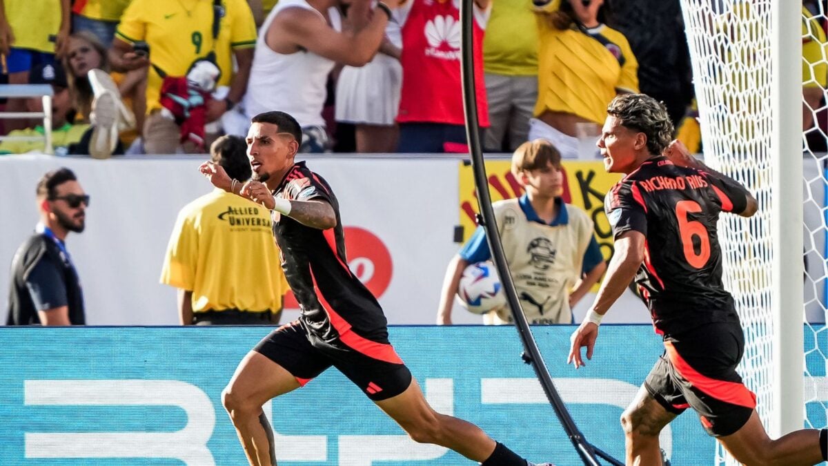 Daniel Munoz & Richard Rios after scoring vs Brazil