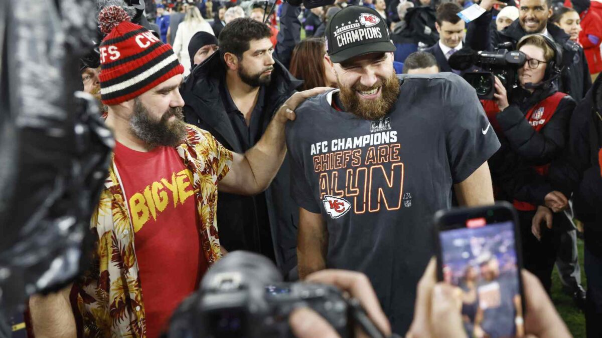 Travis Kelce hits two spectators at the American Century Championship as the Chiefs TE’s golf game is off to a rocky start