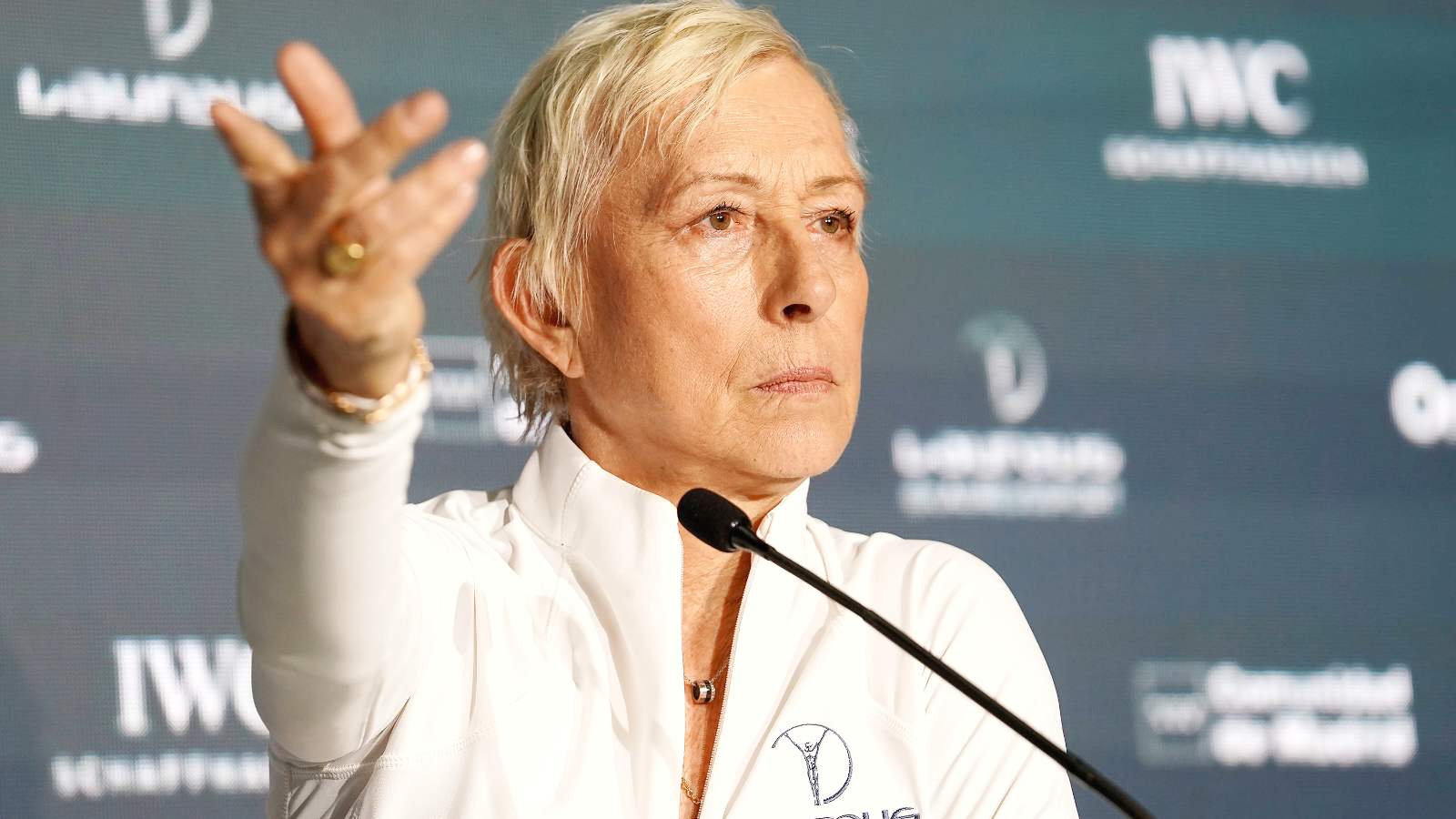 Martina Navratilova slams “deplorable” IOC for allowing Imene Khelif, boxer who failed gender tests, to fight against Angela Carini at Paris Olympics