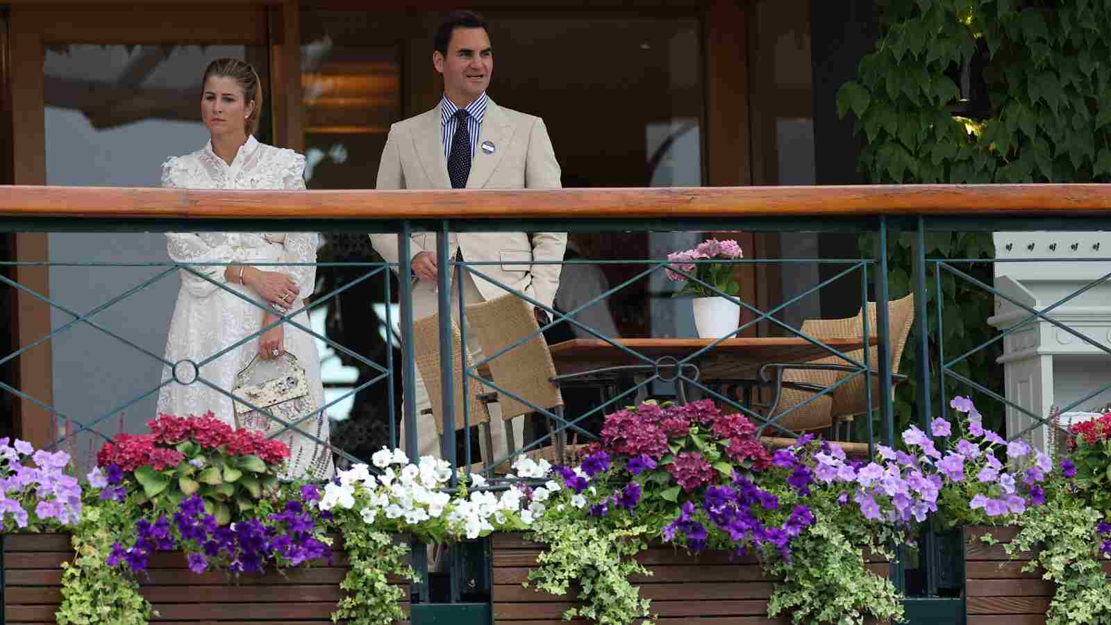 In Pictures: Roger Federer shines in bluish-grey suit as he arrives at Wimbledon