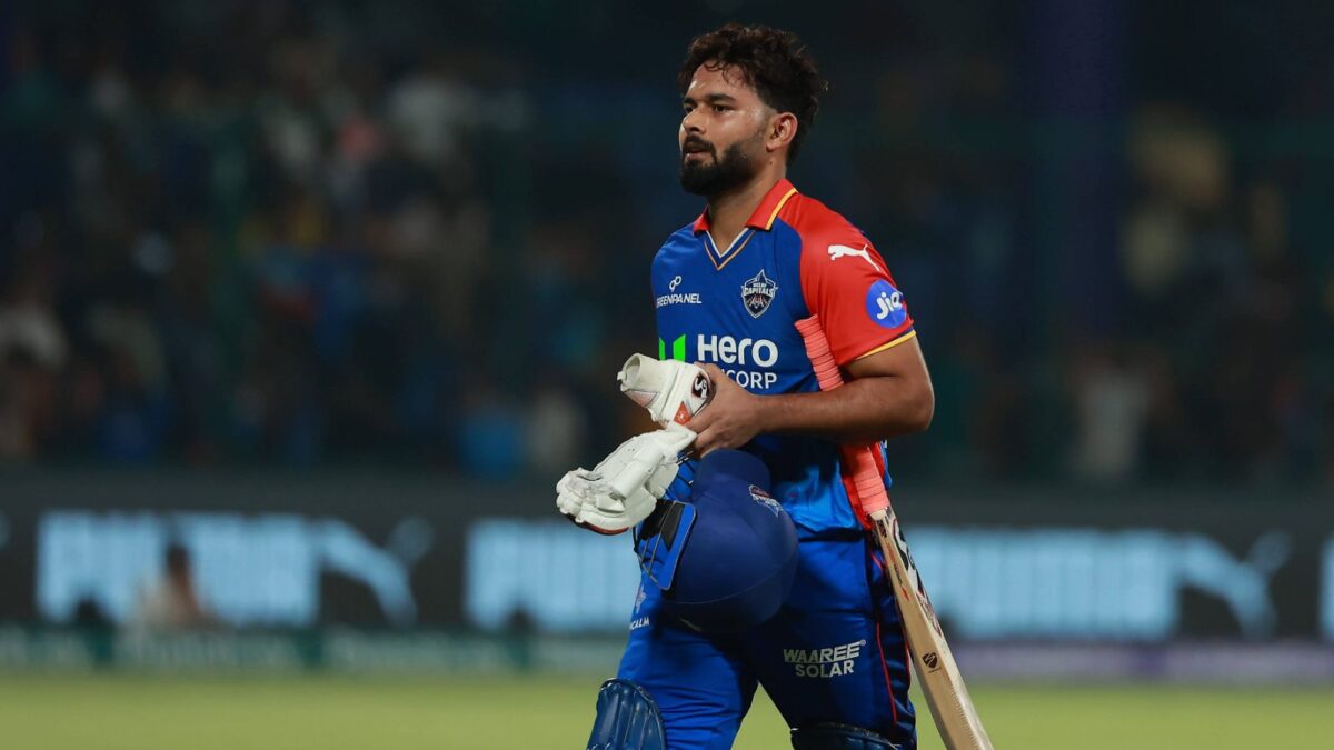 Rishabh Pant thanks MS Dhoni for always providing him support