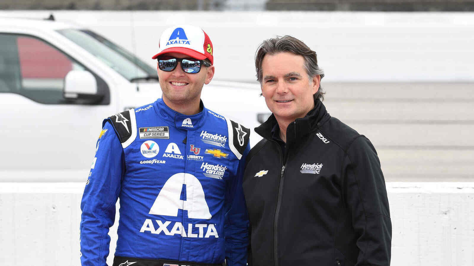 Jeff Gordon bets on William Byron to win “special” Brickyard 400