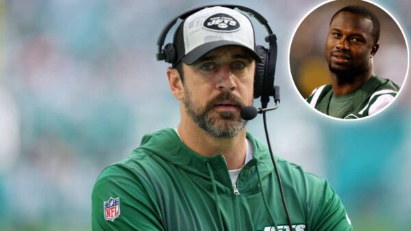 Bart Scott comes in defense of Aaron Rodgers