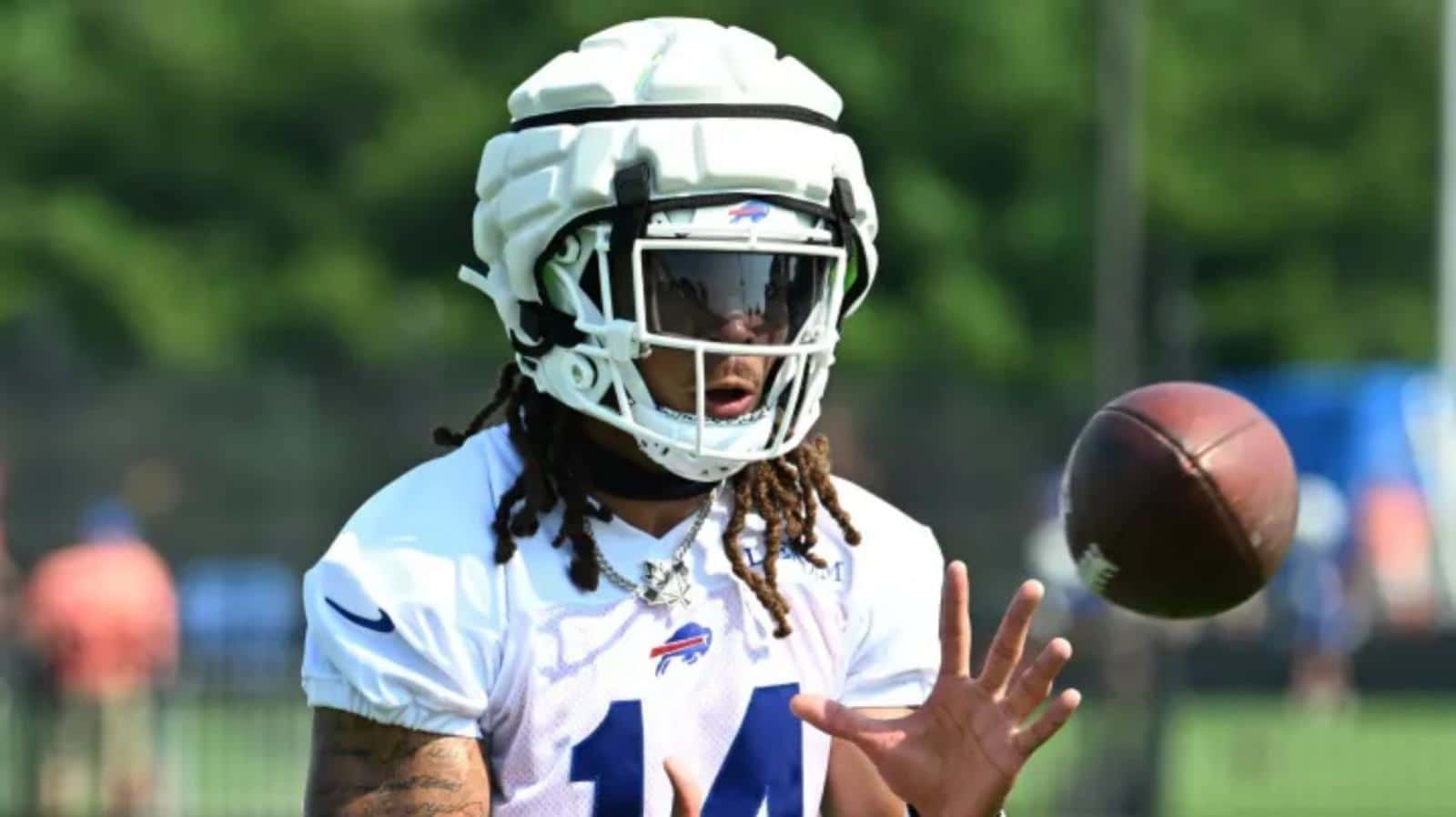 “Top 3 to out the league in 3” – Buffalo Bills release Chase Claypool days after putting him on injured reserve sparks wild reactions on social media