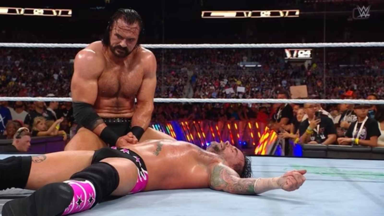 “Match of the night without a doubt”- WWE Universe goes bonkers as Drew McIntyre beats CM Punk in the grudge match at SummerSlam 2024