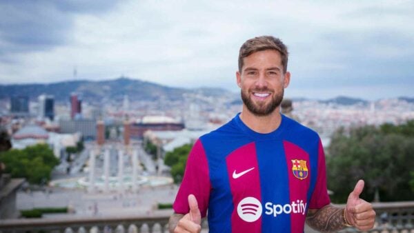 Barcelona officially register Inigo Martinez