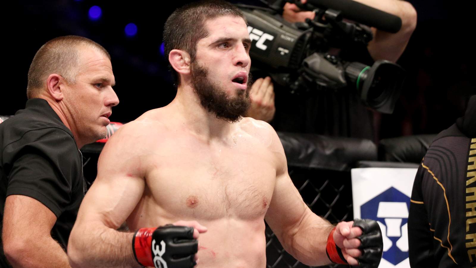 Islam Makhachev could blow up to 185 pounds to make ‘Champ Champ’ dreams come true, reveals coach