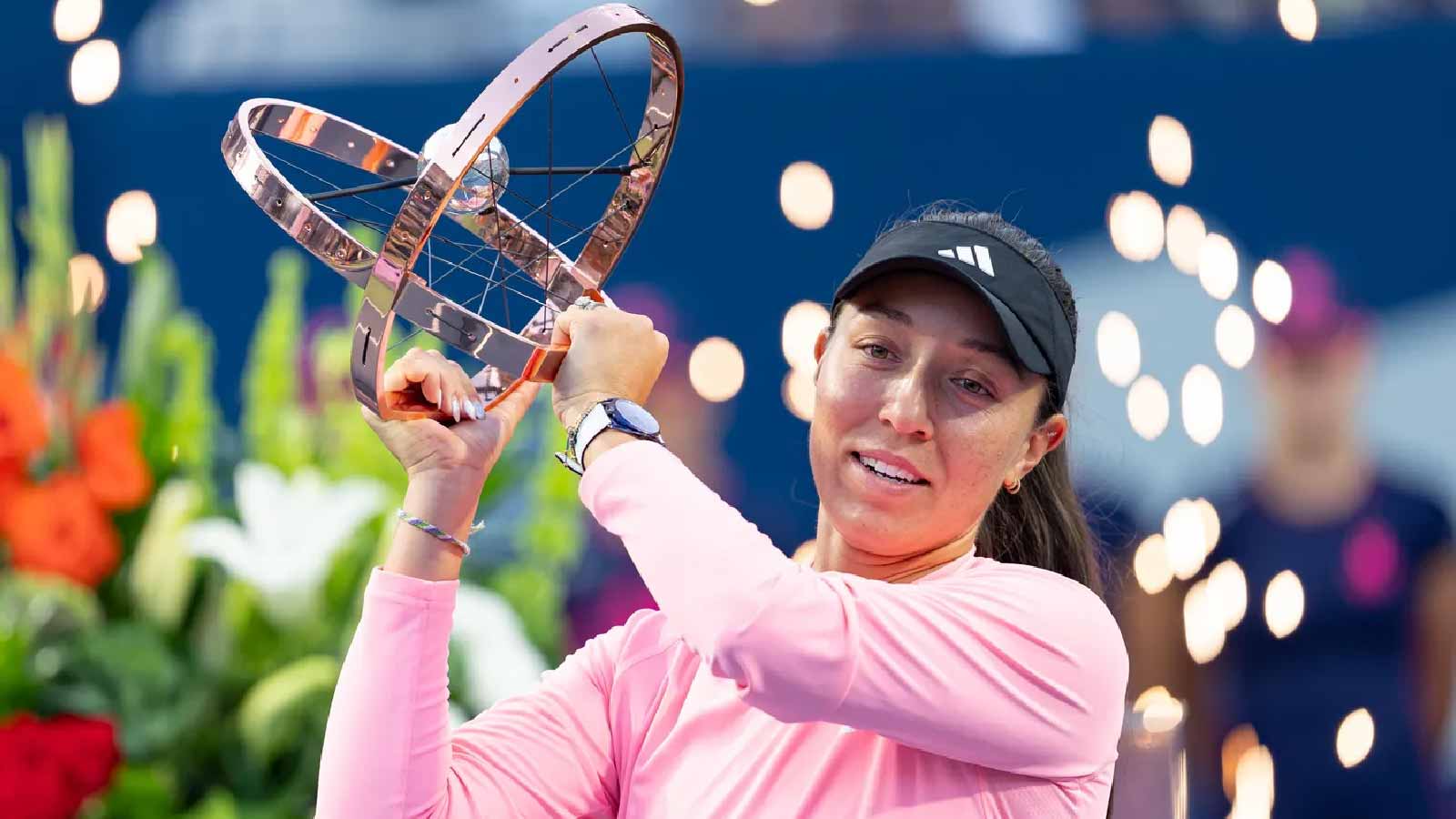 Tearful Jessica Pegula dedicates Canadian Open title to Canadian grandparents