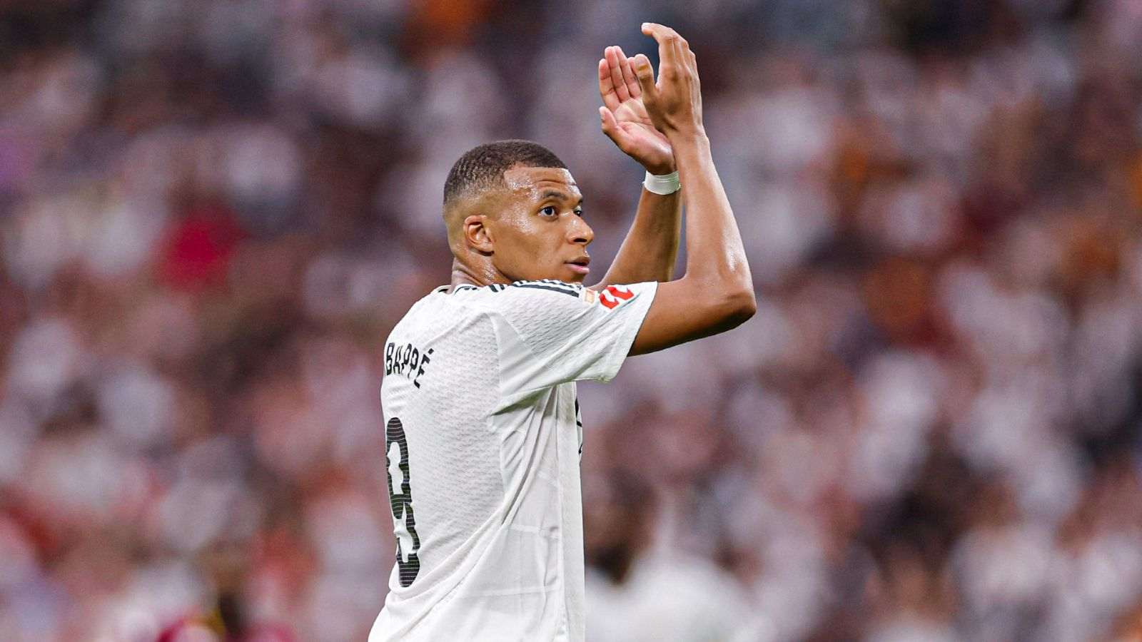 “They sent us the wrong Mbappe”- Fans laugh at Real Madrid as Kylian Mbappe drops underwhelming performance in first home League match