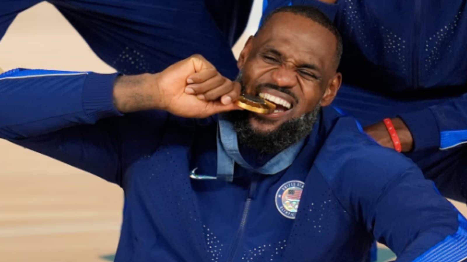 Star-studded audience features LeBron James with gold medal at USA ...