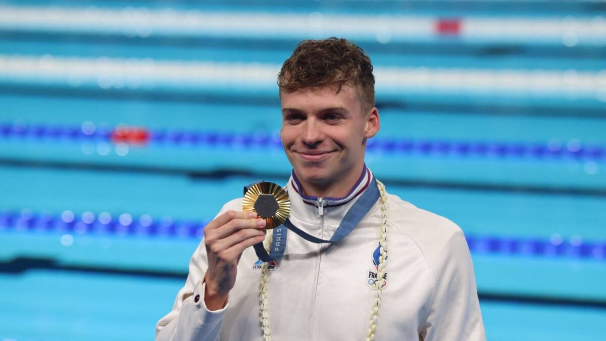 Leon Marchand won the 200m breaststroke gold 2 hours later