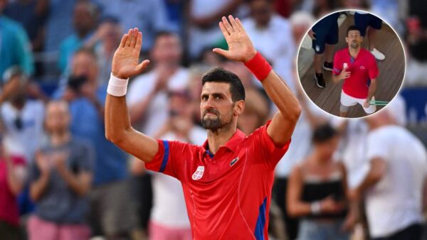 Novak Djokovic does the good night again