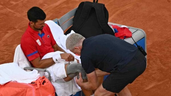 Novak Djokovic seems to have reaggravated hi French Open injury