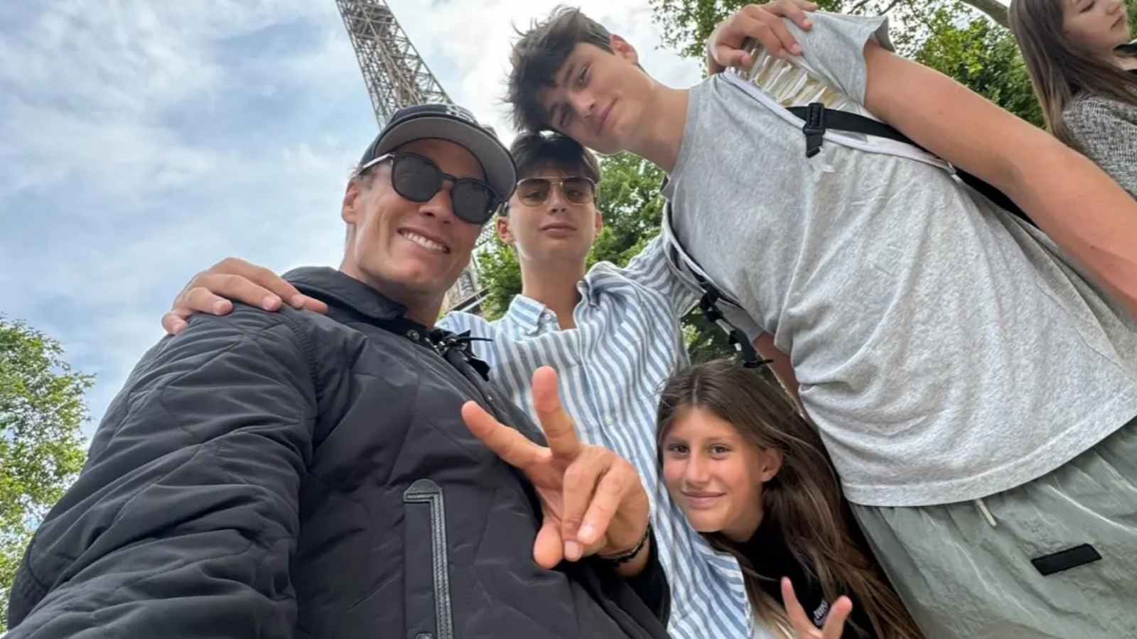 Tom Brady with his three children