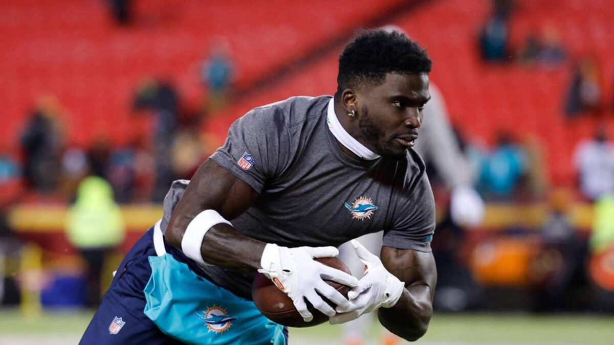 Tyreek Hill is trying to win a Super Bowl with Miami Dolphins