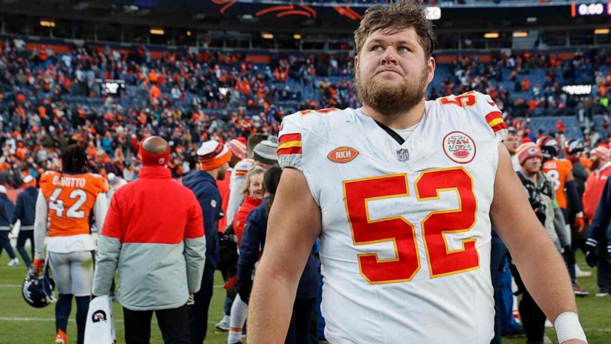 "Absolute steal" - Chiefs make Creed Humphrey the highest-paid center in NFL history after giving him $72 million extension, fans react
