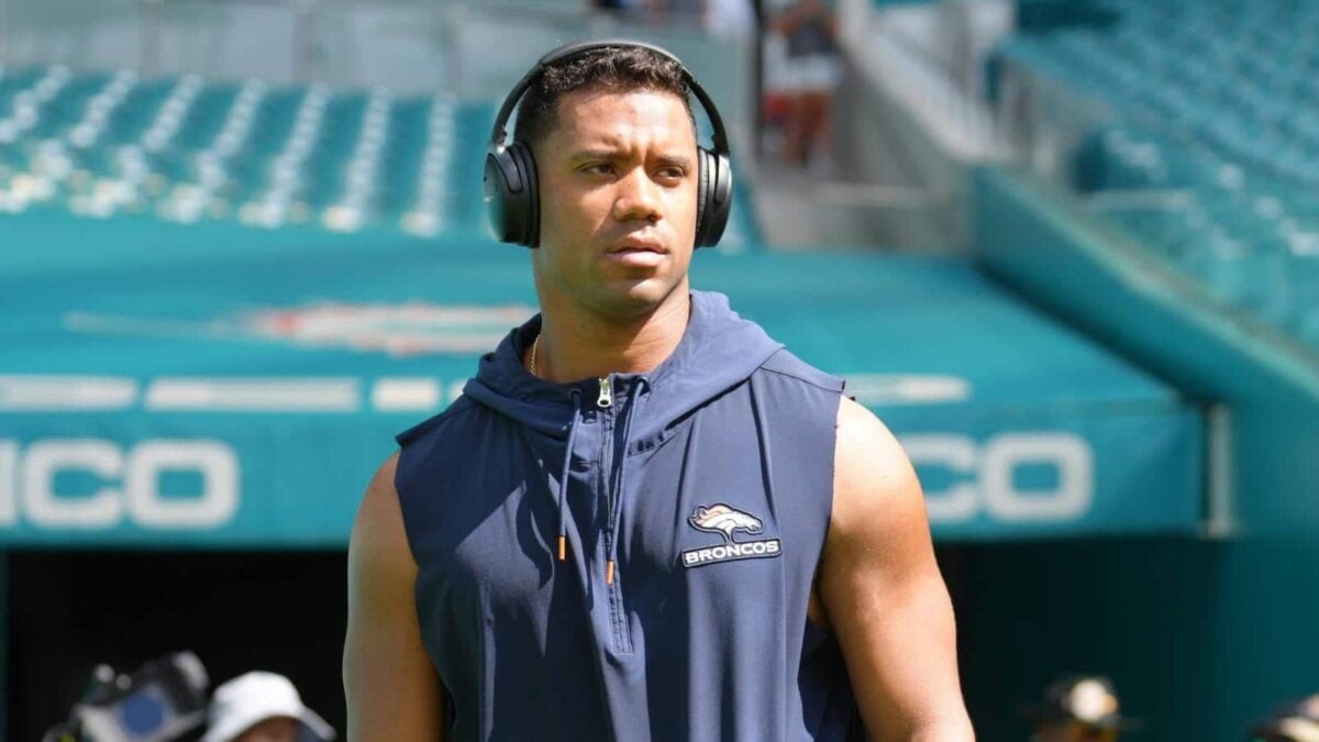 Mike Tomlin still unsure between Russell Wilson and Justin Fields for QB 1, says "We’ll make a decision at the end of our work week"