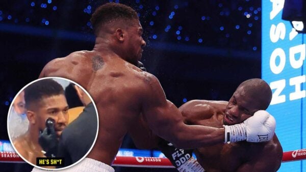 Anthony Joshua makes negative remarks on Daniel Dubois during the corner rest