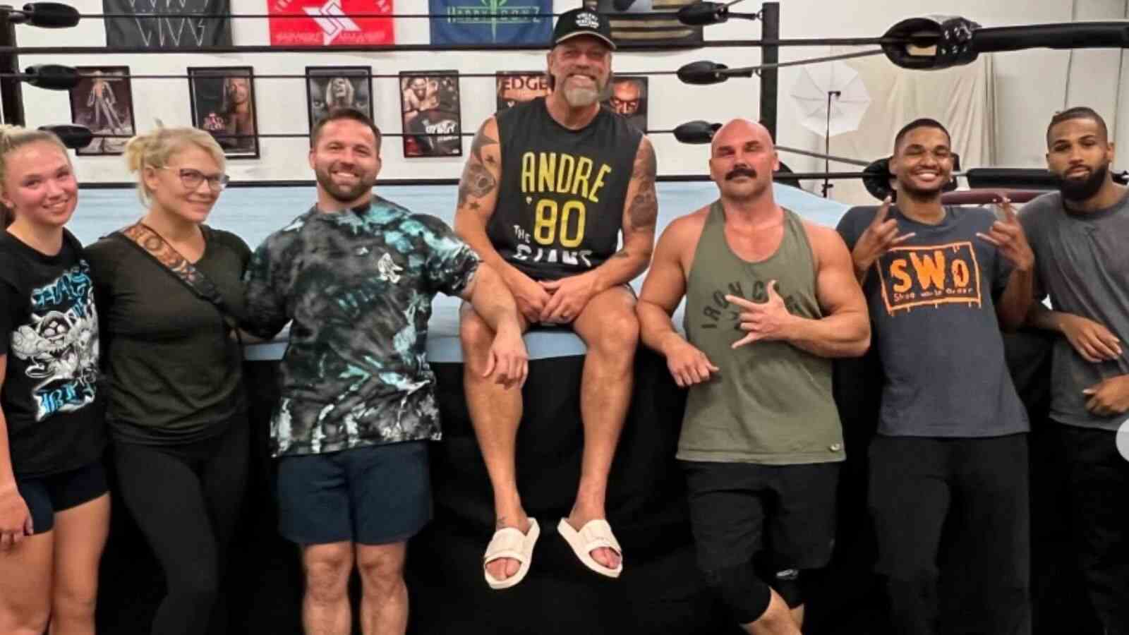 Female WWE Hall of Famer reacts to rare photo with multiple AEW stars