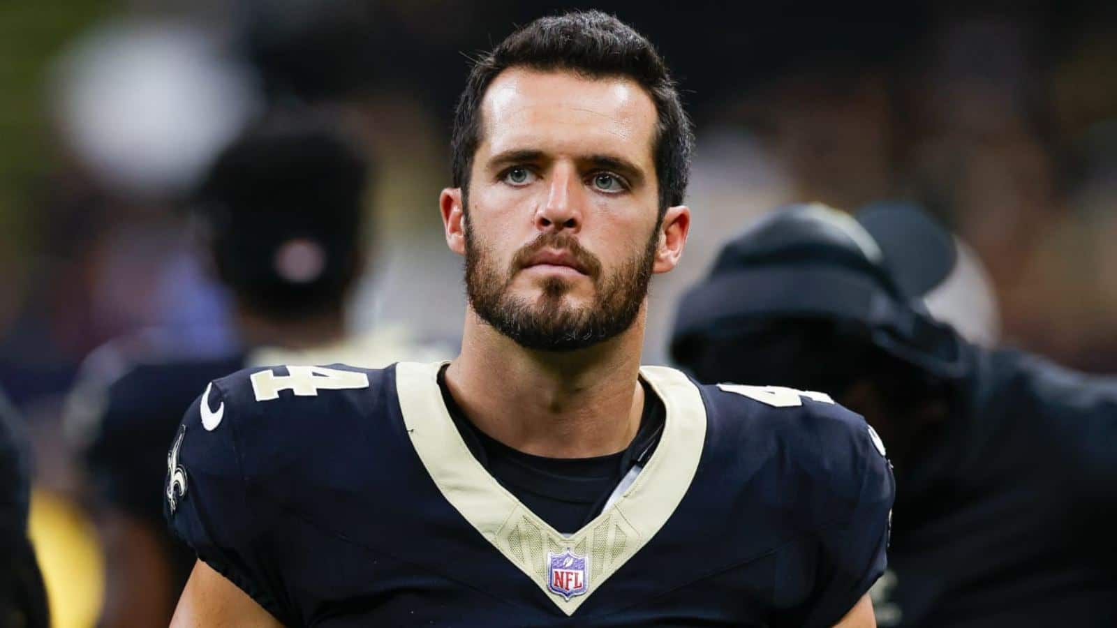 Derek Carr’s touchdown celebration imitating Michael Jackson proves to be expensive as the NFL fines the QB $14,000