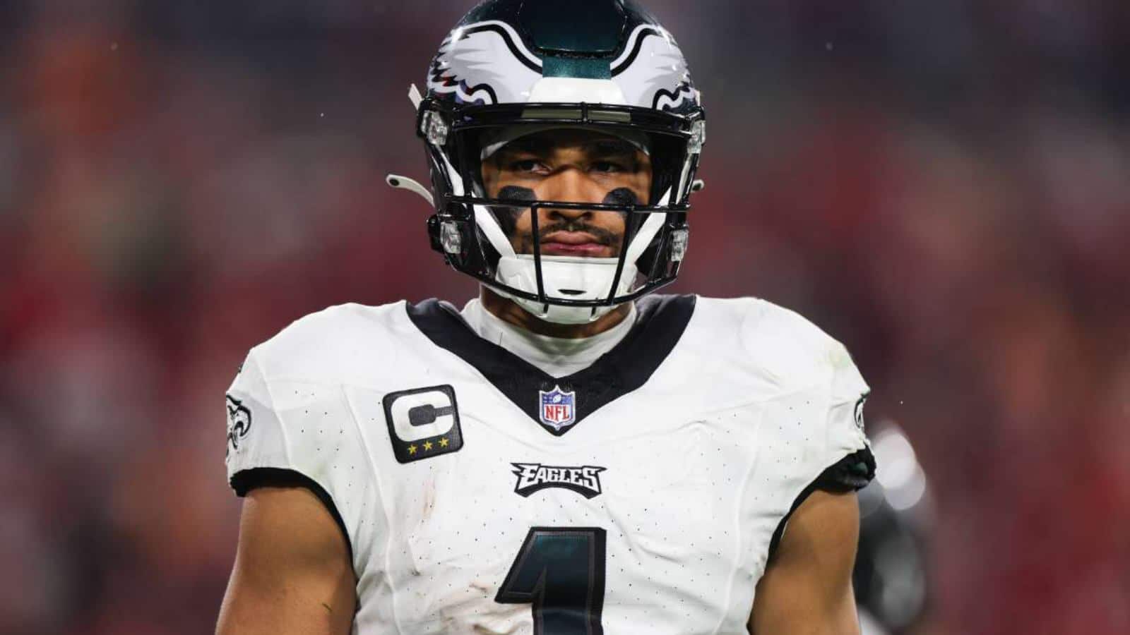 “He needs to be treated just like Dak Prescott” – Jalen Hurts gets trashed for throwing an interception on last drive which led to Eagles’ MNF loss to Falcons