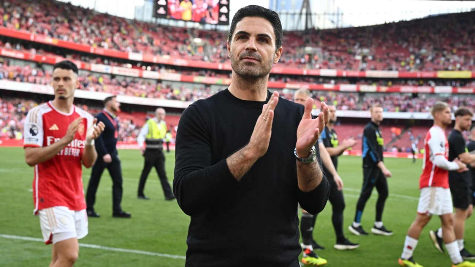 “Give him a lifetime contract” – Fans thrilled as Mikel Arteta signs three-year deal with title contenders Arsenal