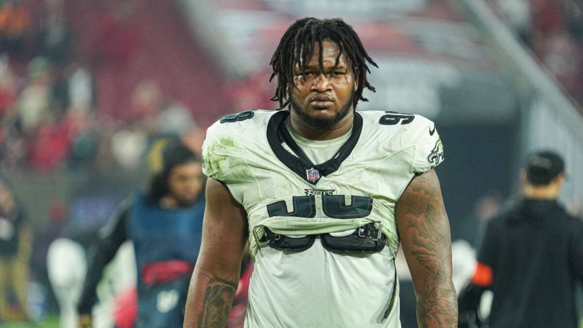 (Video) Eagles fan does 'the Shedeur' to match Jalen Carter at mocking Saints fans following a come from behind victory