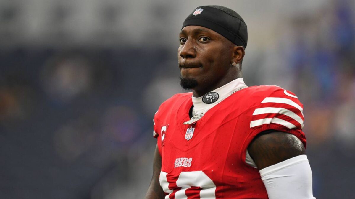 49ers HC Kyle Shanahan reveals the reason behind WR Deebo Samuel's early week 7 exit is pneumonia like illness