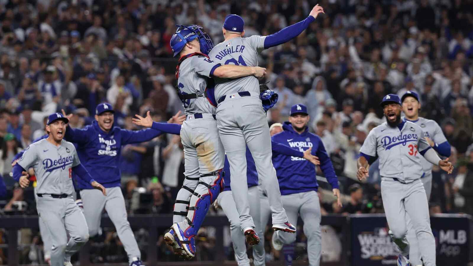 Los Angeles Dodgers New York Yankees 76 in Game 5 to clinch