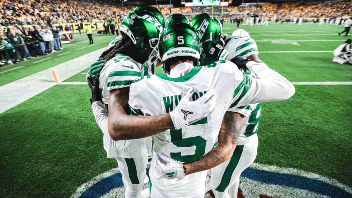 Donald Trump watches on as New York Jets take the lead from Pittsburgh Steelers at the half