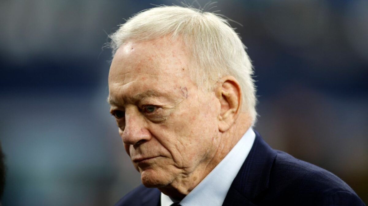 Jerry Jones 