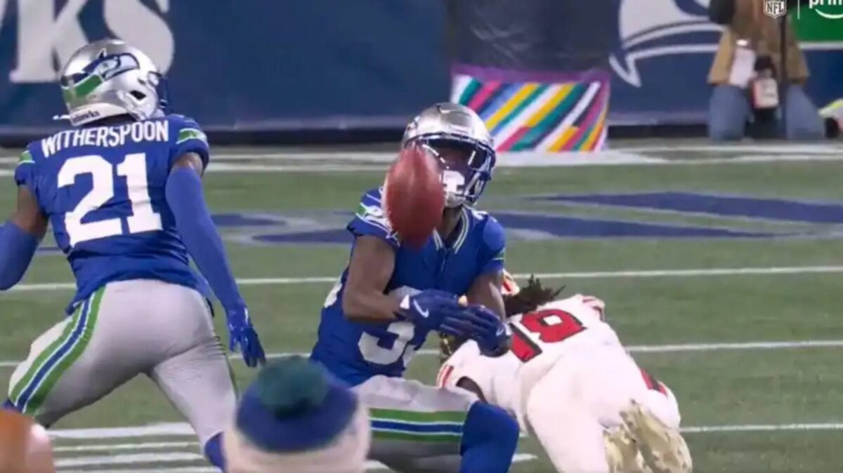 Muffed punt call during Seahawks-49ers game