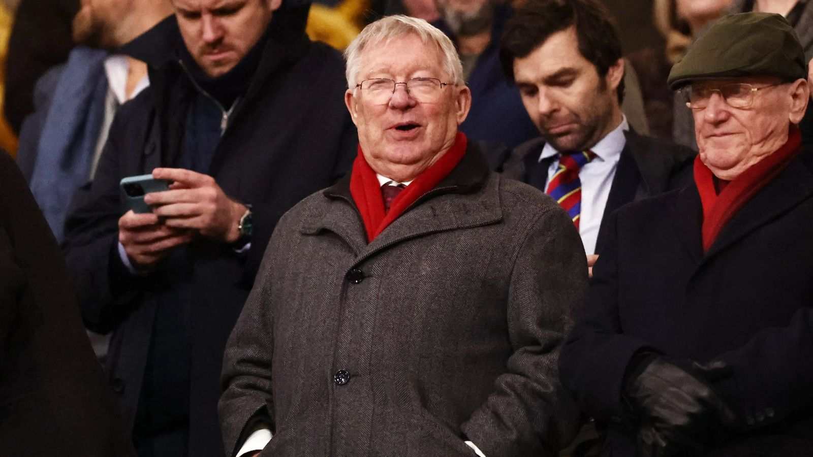 “Sacked him before Ten Hag”- Fans BAFFLED as Manchester United ‘terminate’ Sir Alex Ferguson’s contract