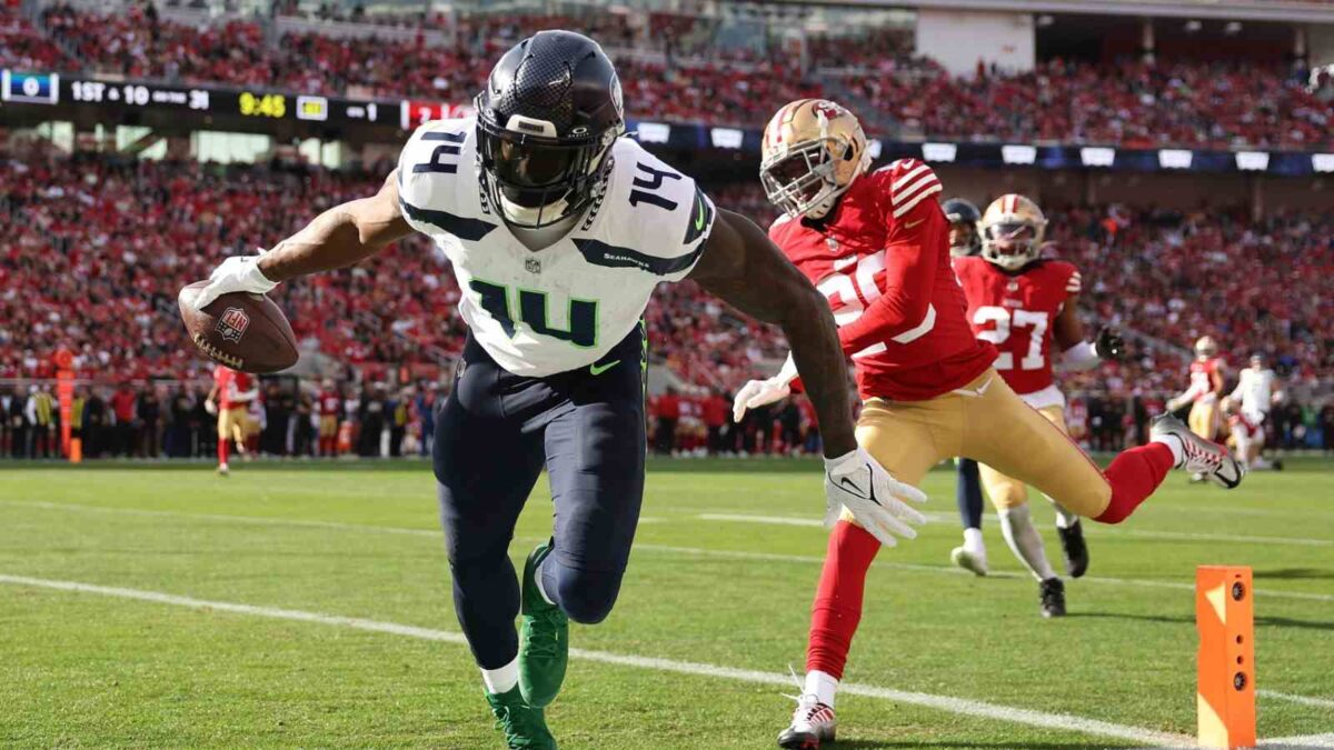 (Video) 'Furious' DK Metcalf brutally lashes out at Seahawks OC on sidelines during 49ers game
