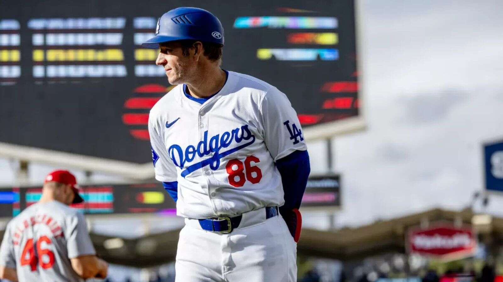 “Good luck to him” – Fans react as Marlins hire Dodgers 1B coach Clayton McCullough as new team manager