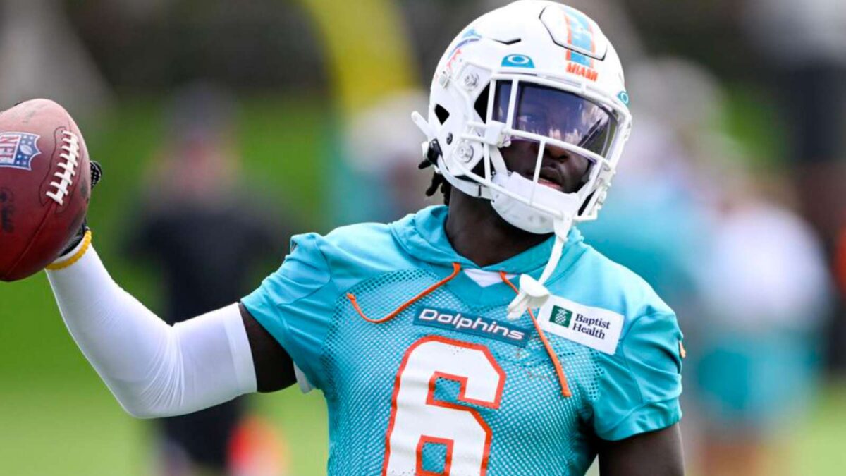 Former Syracuse and Miami Dolphins DB Trill Williams, who tore his ACL, signed a contract with WWE to pursue a career in wrestling