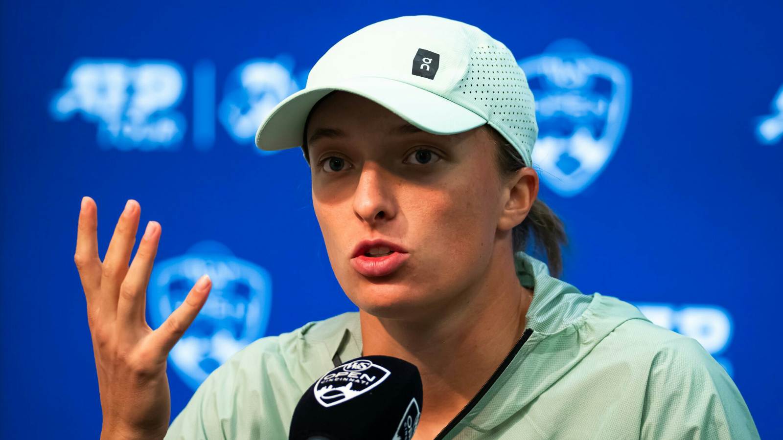 Iga Swiatek admits to making 'bad decisions' during her WTA Finals ...