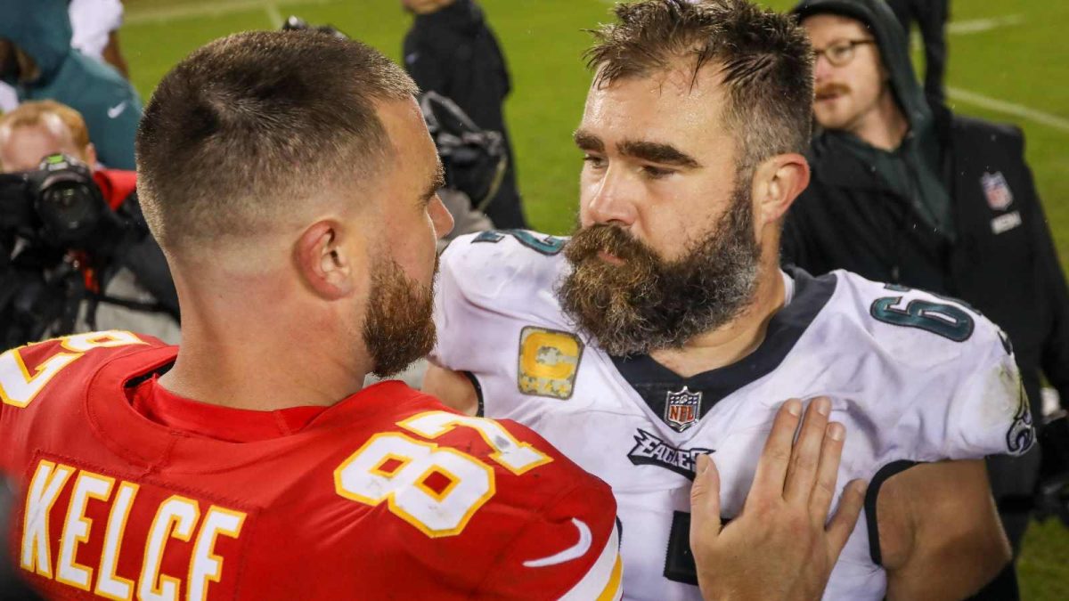 Travis Locking Jason Kelce describes in 2-words how it feels locking horns against ...