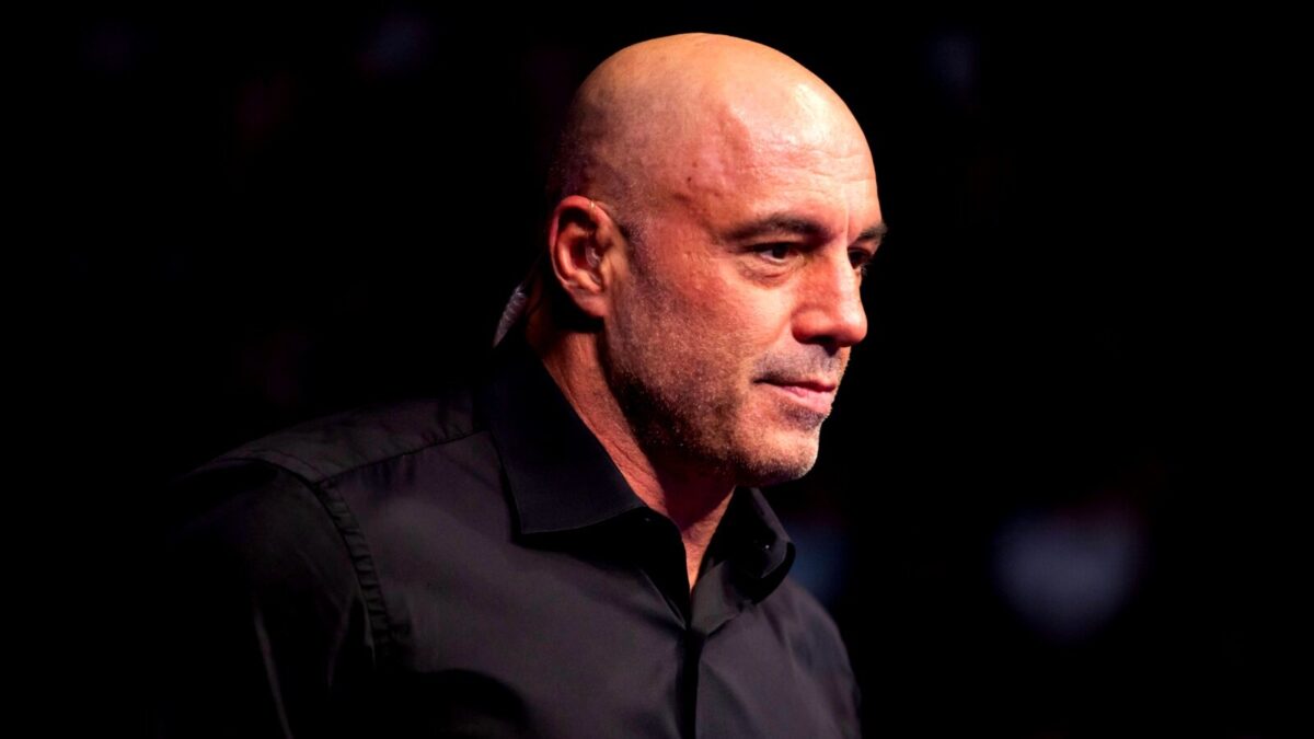 Joe Rogan hilariously leaves out UFC two-division champs in praise of Alex Pereira