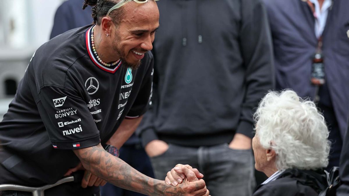 Lewis Hamilton meeting Mary McGee (via The Independent)