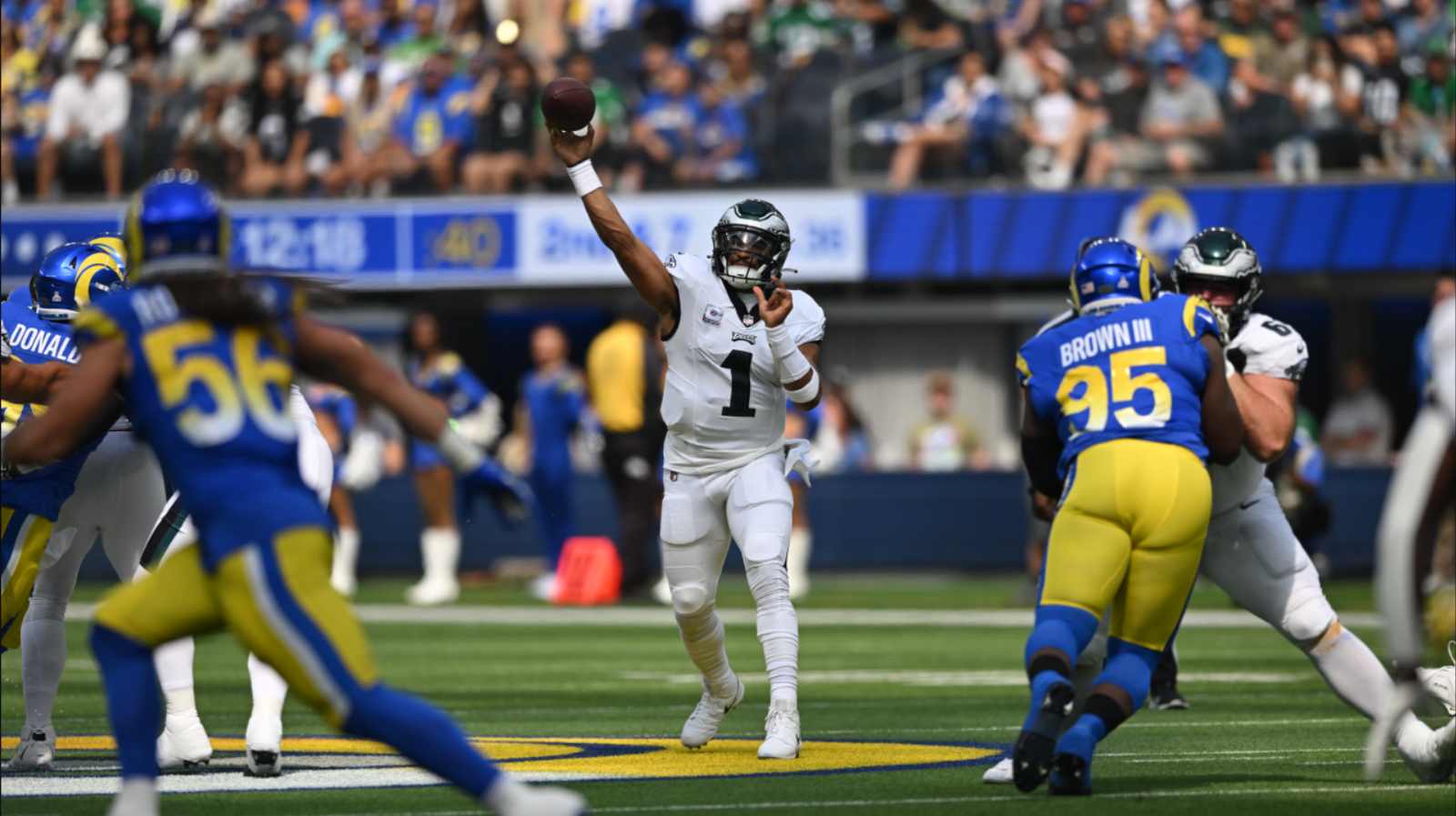 “The refs are gifting the Rams points” – Pass interference being called unnecessarily against the Eagles has fans questioning NFL’s credibility