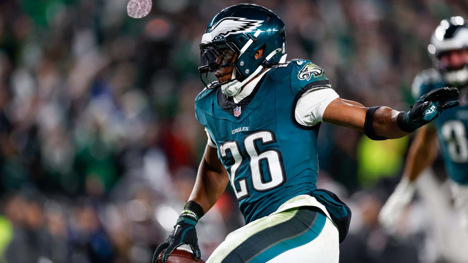 Commanders Referee (Video) Referees err again! Picking up flag after missed facemask ...