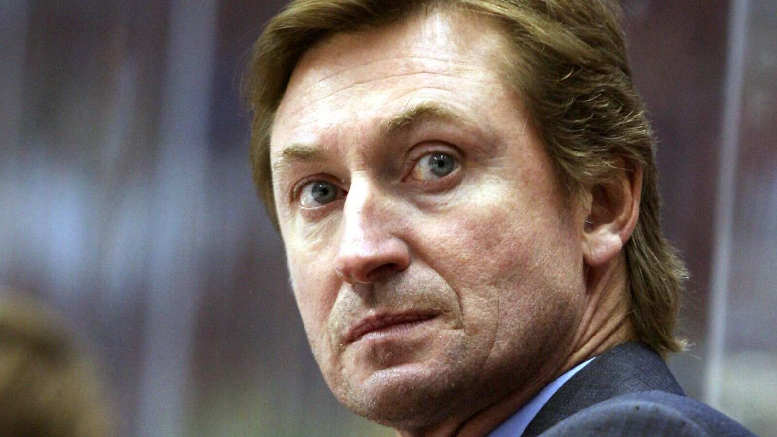 NHL legend Wayne Gretzky admits being “genuinely nervous” on return against Oilers following SHOCKING trade to LA Kings in 1988