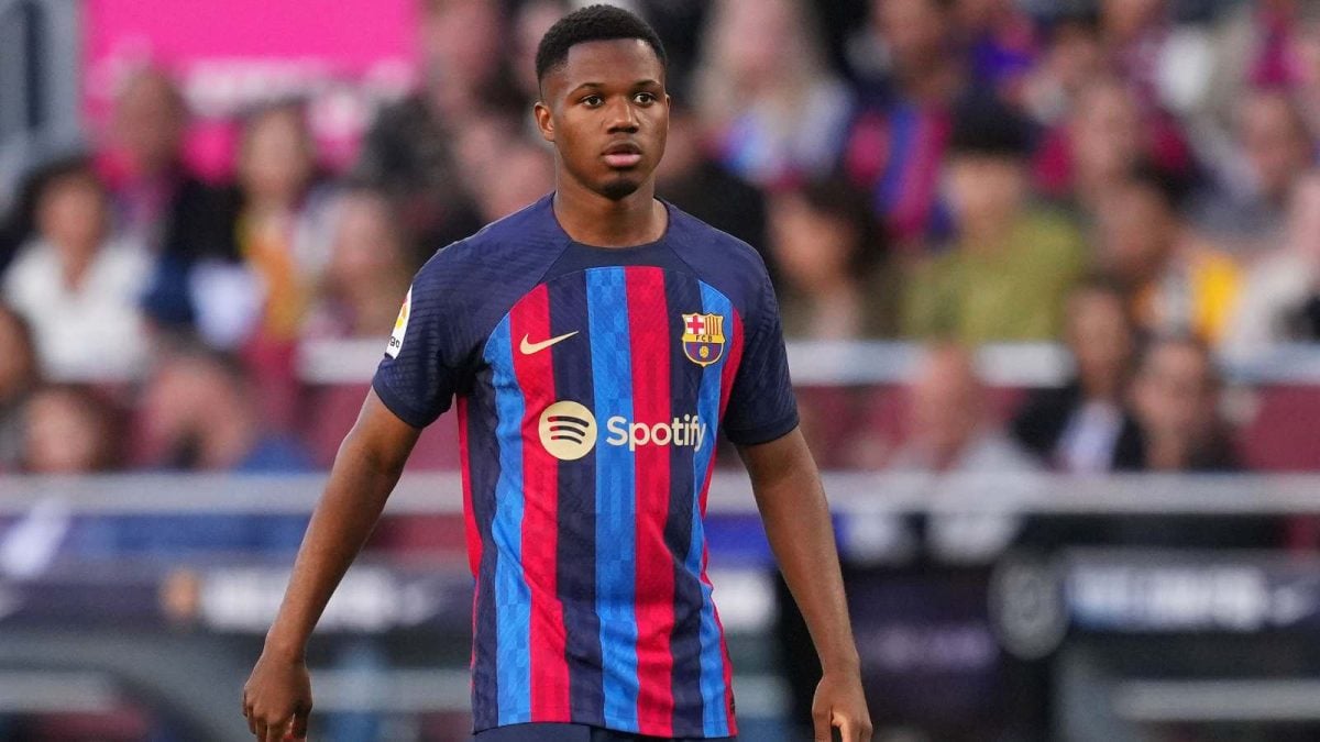 Ansu Fati wants to stay at FC Barcelona despite his poor form and injury issues