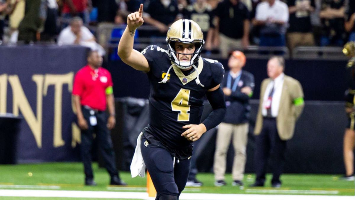 Derek Carr injury update Darren Rizzi says Saints QB won't be put on injured reserve 