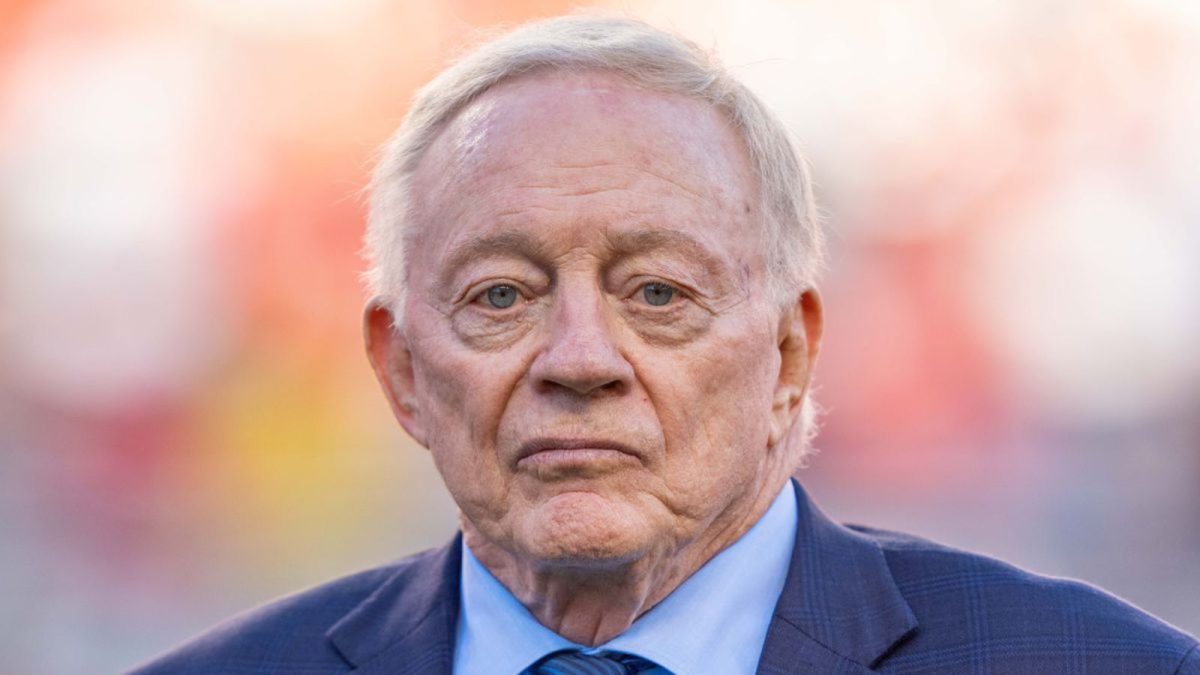 (Video) 'Elated' Jerry Jones attempts a minimum celebration dance after Cowboys' close win over Bucs 3 Jerry Jones
