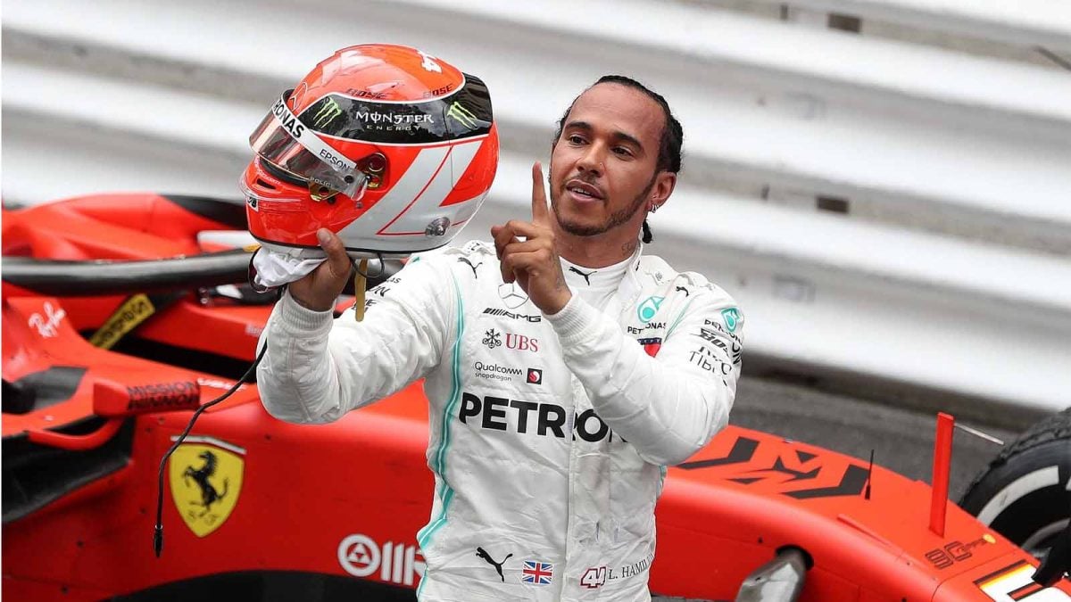 Lewis Hamilton's tribute helmet to Niki Lauda in 2019 (via Getty Images)